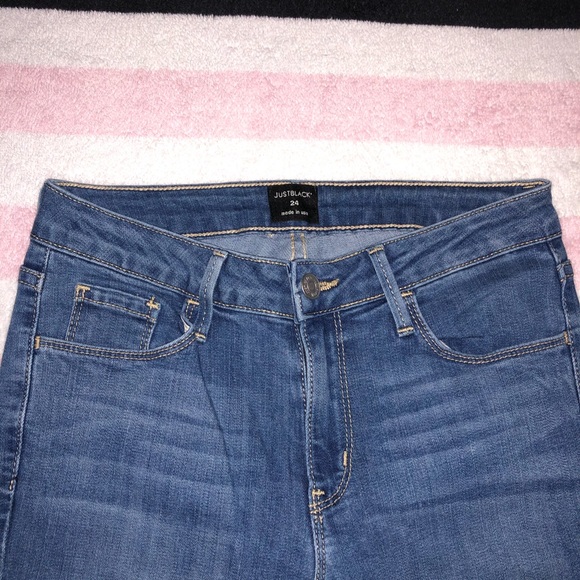 JBD Cutoff Jeans - Picture 5 of 7